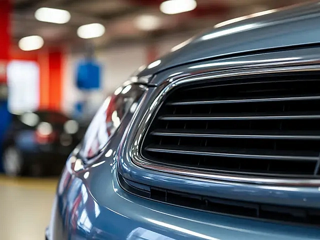 Заправка кондиционера и замена лампы в Toyota Corolla E15 в СПб